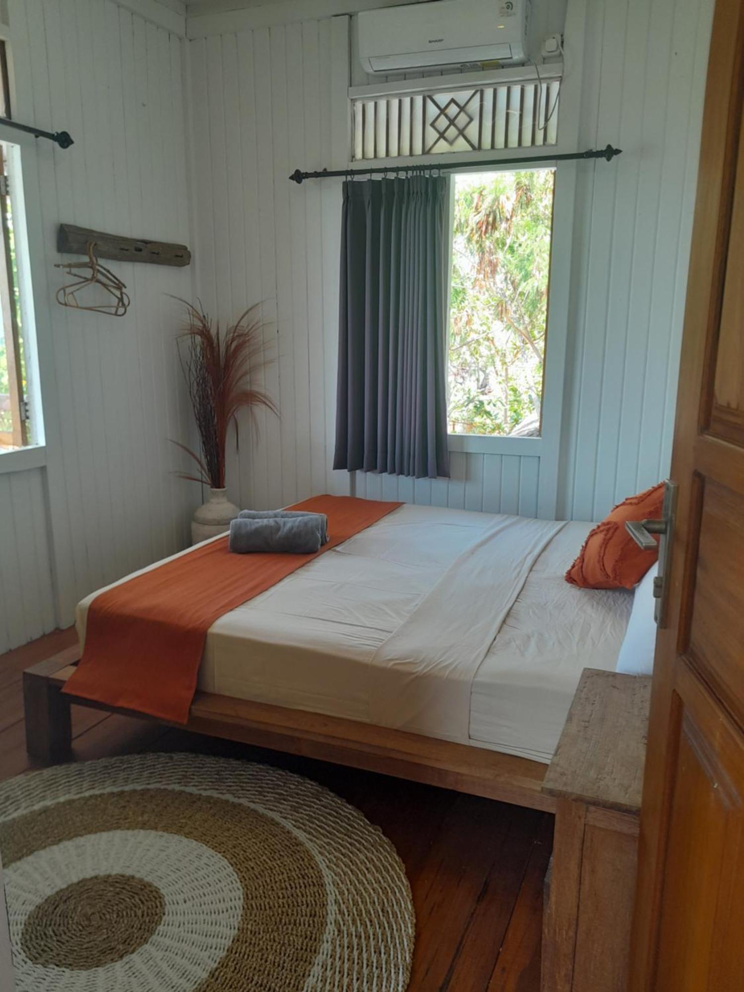 The High Dive Gili Gede By Ultimate Resorts Exteriör bild